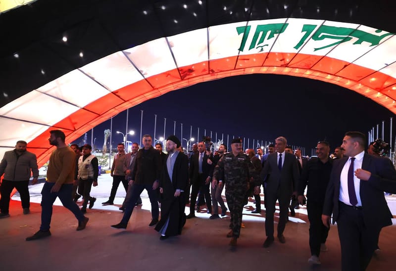 في إطار جولة سماحة السيد عمار الحكيم  في فيحاء العراق، البصرة العزيزة، تجول في مدينة البصرة الضوئية.