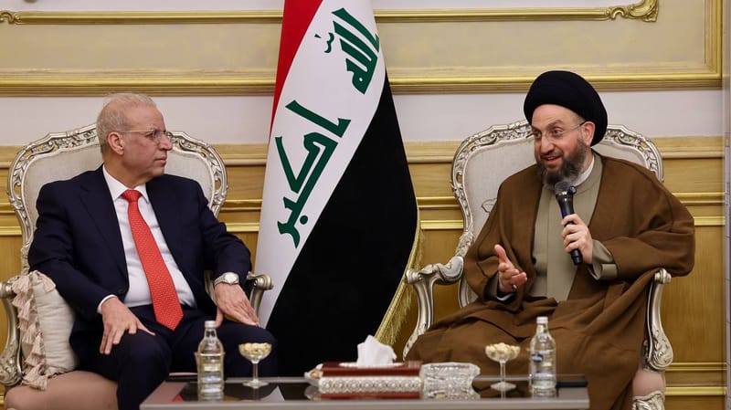 في بيت العراقيين في القاهرة العامرة وفي ضيافة سعادة السفير العراقي في مصر الدكتور قحطان الجنابي، جرى لقاء سماحة السيد عمار الحكيم  بجمع كريم من الدبلوماسيين والنخب المصرية والعربية