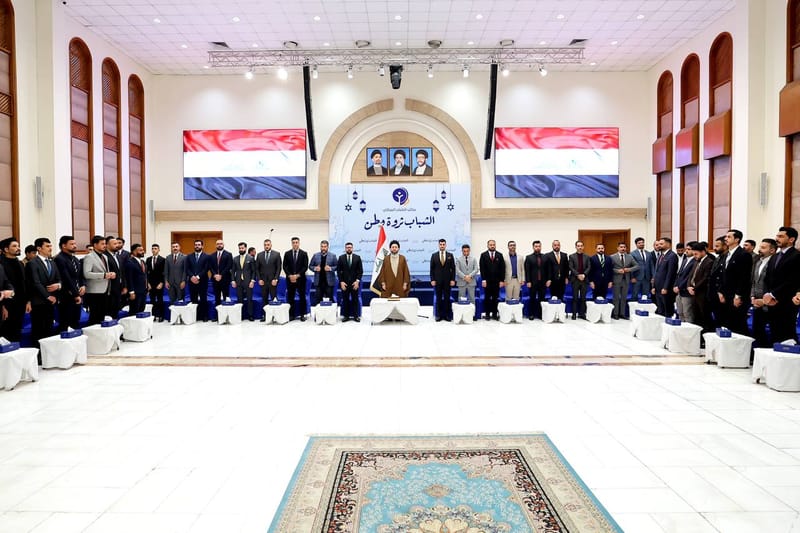 التقي سماحة السيد عمار الحكيم  جمعاً من القيادات الشبابية، في أمسية رمضانية