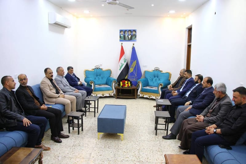 مسؤول إقليم شمال وغرب العراق الاستاذ وائل الاسدي يلتقي بقيادات تيار الحكمة الوطني في مقر الأمانة التنفيذية بحضور أمين المحافظة الأستاذ فرات التميمي ومسؤول التنظيمات السيد أسعد الاعرجي والحاج قاسم المعموري.