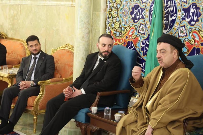 . السيد أحمد الحكيم بمعيته الأستاذ صباح الصالحي يلتقي الشيخ منصور شيخ كاكه