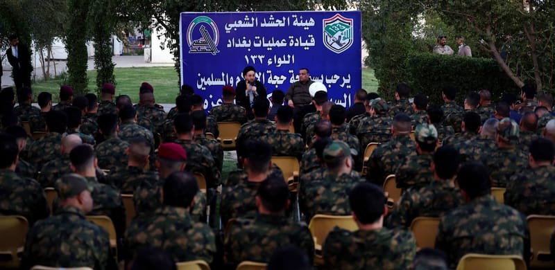 في أمسية رمضانية مباركة، شارك  سماحة  السيد عمار الحكيم  فيها اللواء ١٣٣ في الحشد الشعبي من ضباط ومراتب مائدة الإفطار