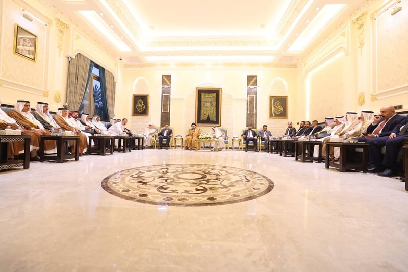 زيارة سماحة السيد عمار الحكيم ناحية مكيشيفة بمحافظة صلاح الدين، وبحضور السيد المحافظ، وفي مضيف جناب النائب الشيخ شعلان الكريم