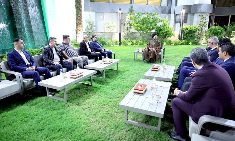 لقاء سماحة السيد عمار الحكيم  عدداً من رؤساء مراكز البحوث والدراسات السورية