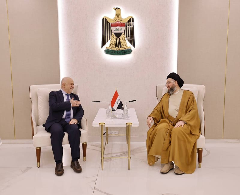 في ضيافة سماحة السيد عمار الحكيم  صباح اليوم سعادة النائب الدكتور قبلان قبلان موفدا عن دولة الرئيس نبيه بري يرافقه سعادة السفير اللبناني في بغداد علي أديب الحبحاب