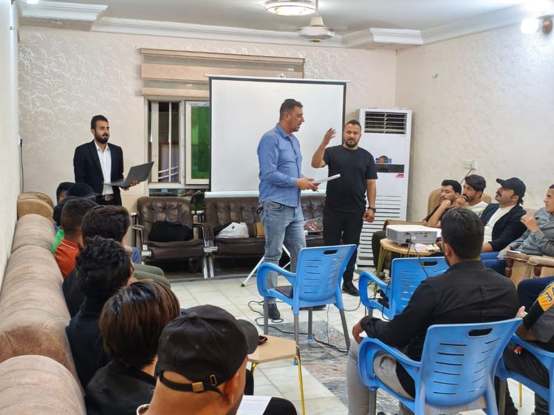 نظّم تيار الحكمة الوطني في كربلاء المقدسة دورة تطويرية لعدد من القيادات التنظيمية بحضور مسؤول تنظيمات المحافظة الأستاذ حازم اليساري.