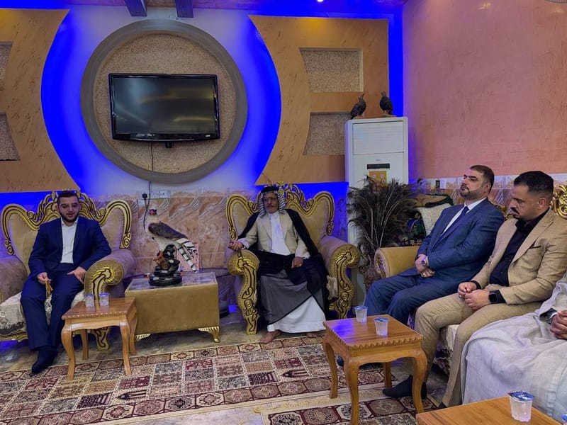 زار السيد رضا الحكيم منزل الشيخ عادل عبد الله القريشي في قضاء النعمانية، بحضور مسؤول إقليم الجنوب السيد قصي الموسوي والشيخ حميد الكعبي أمين محافظة واسط.