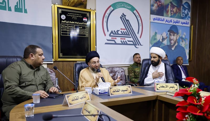 ختام جولة سماحة السيد عمار الحكيم لمحافظة الانبار كانت قيادة عمليات شرق الأنبار للحشد الشعبي، حيث التقي قائد العمليات سماحة الشيخ طاهر الخاقاني، وعدد من القادة وآمري الألوية