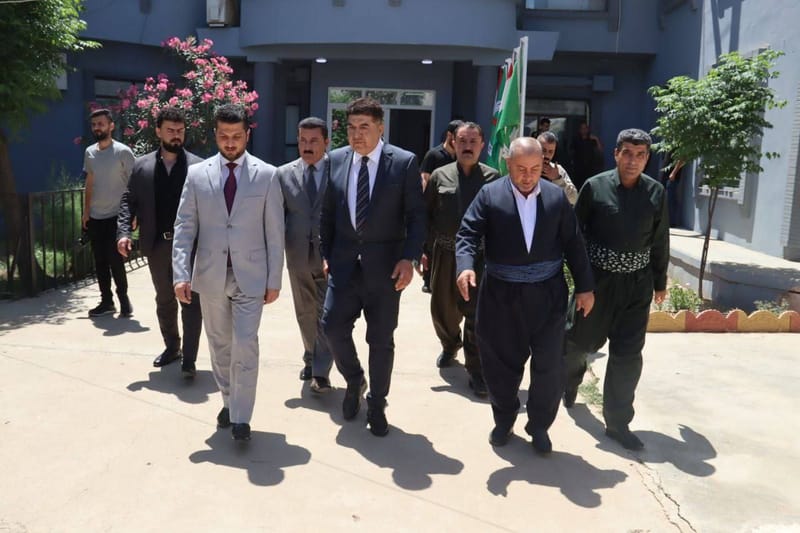 الأستاذ صباح الصالحي يزور الفرع 14 للاتحاد الوطني الكردستاني في قضاء كويسنجق، ويلتقي الأستاذ تحسين نامق، مسؤول الفرع.