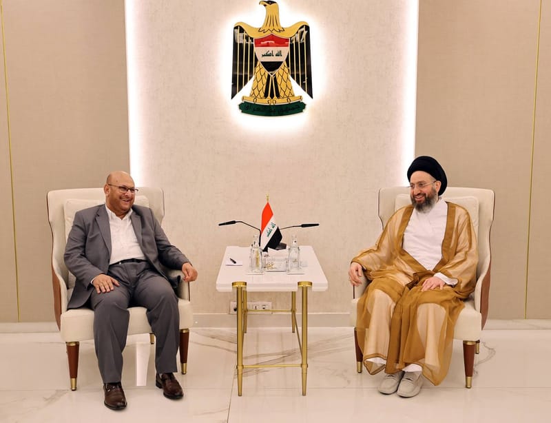 لقاء سماحة السيد عمار الحكيم عددٍ من كُتّاب الرأي والباحثين والمحللين في مركز العراق للدراسات