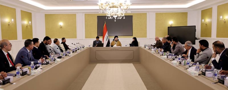 لقاء سماحة السيد عمار الحكيم عددًا من الباحثين في مؤسسة إنكي للدراسات والبحوث