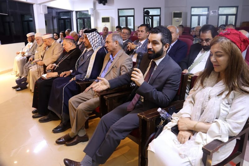 الدكتور محمد حسام الحسيني في الندوة الحوارية التي أقامها المجلس الدولي للحوار الديني والإنساني بالتعاون مع أكاديمية بغداد للعلوم الإنسانية.