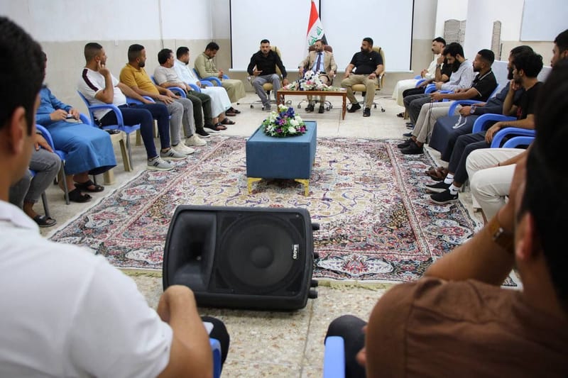 مسؤول تنظيمات ديالى السيد أسعد الأعرجي يلتقي عدداً من الشباب الواعد ويحثهم على استثمار طاقاتهم وإمكانياتهم خدمة للوطن.