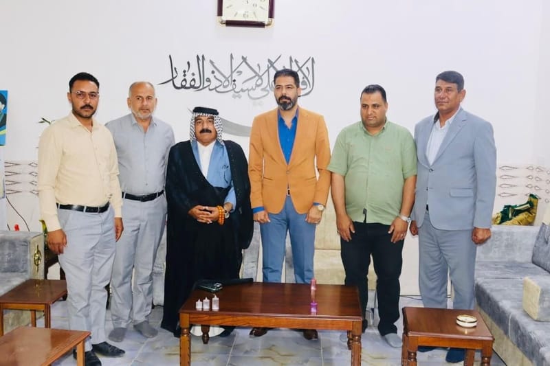 مسؤول الملف السياسي والاجتماعي في مكتب العلاقات الوطنية الأستاذ كرم كاظم الخزعلي يزور مضيف الشيخ حسين الجبوري شيخ عشيرة الجبور في جنوب بابل.
