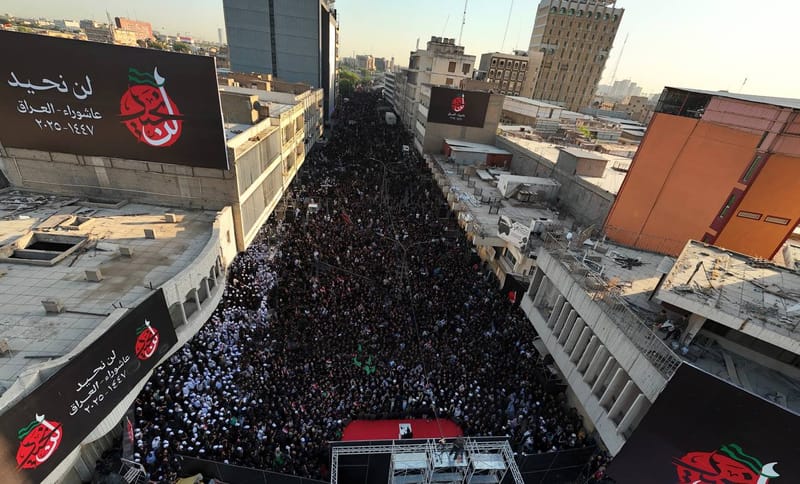 التجمع الحسيني السنوي الكبير 
#بغداد_ساحة_الخلاني
#لن_نحيد