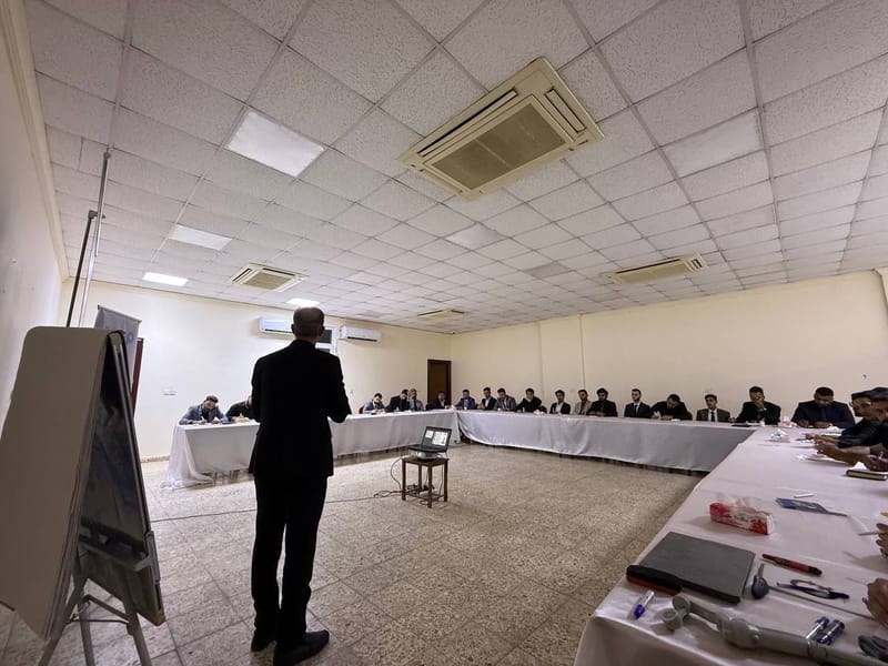 ملف الجيل الجديد في النجف الأشرف يُقيم ورشة تدريبية في فن الإلقاء لأعضائه.