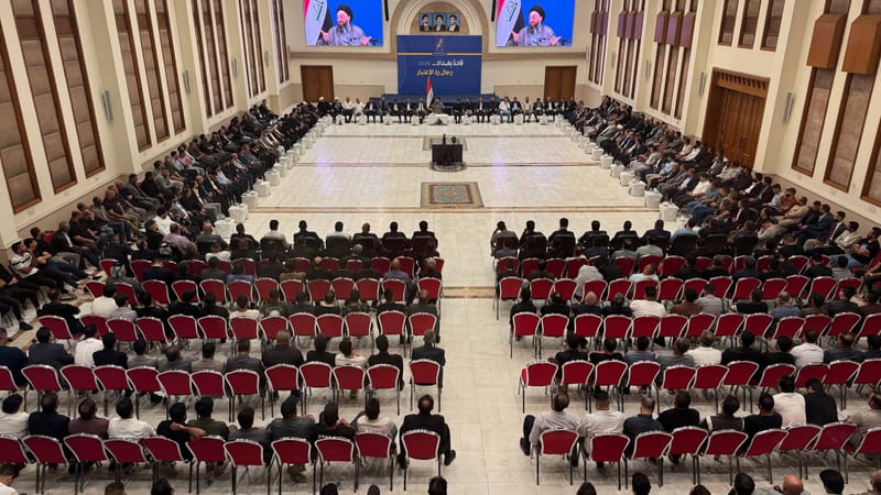 لقاء سماحة السيد عمار الحكيم  مع جمعٍ من القيادات التنظيمية لتيار الحكمة الوطني في بغداد