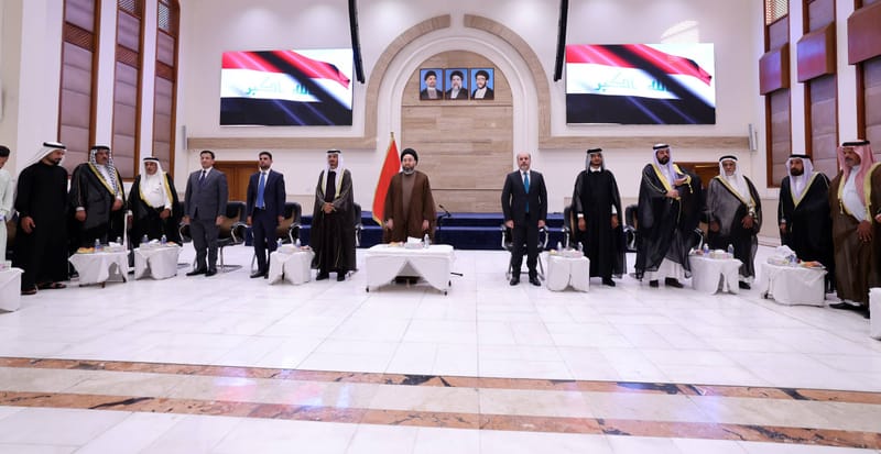 لقاء سماحة السيد عمار الحكيم  مساء اليوم جمعاً من شيوخ ووجهاء مناطق صدر اليوسفية