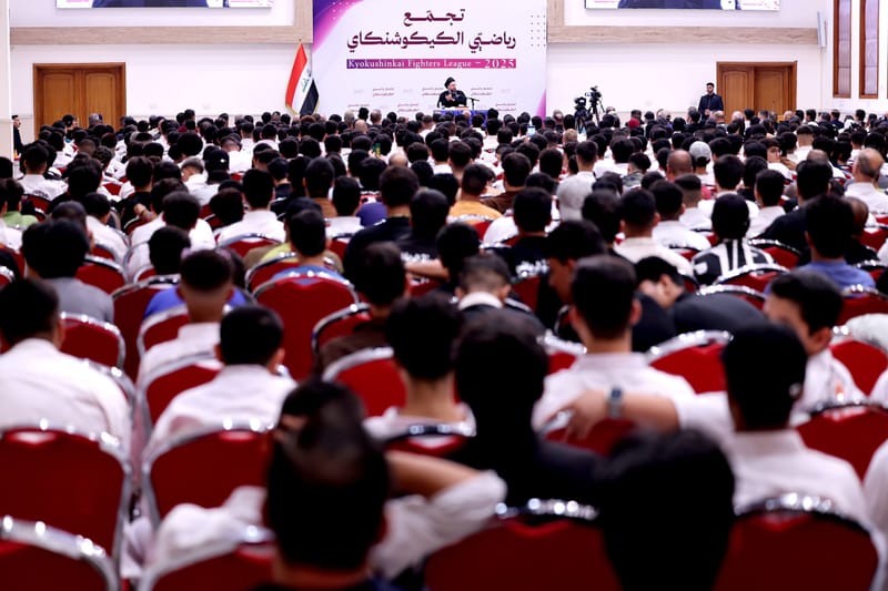 لقاء سماحة السيد عمار الحكيم  جمعًا كبيرًا من رياضيي الكيكوشنكاي