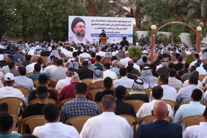 التقي سماحة السيد عمار الحكيم  جمعًا كبيرًا من شيوخ ووجهاء عشائر قضاء المدائن،في المضيف العامر لجناب الشيخ علي كامل الشمري