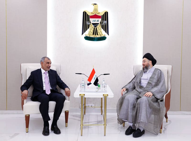 سماحة السيد الحكيم يلتقي وزير المالية ويؤكد أهمية تنويع مصادر الدخل الوطني