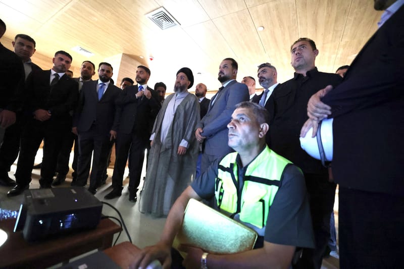 في محافظة النجف الأشرف: سماحة السيد الحكيم يتفقد مستشفى الحكيم العام قيد الإنجاز.