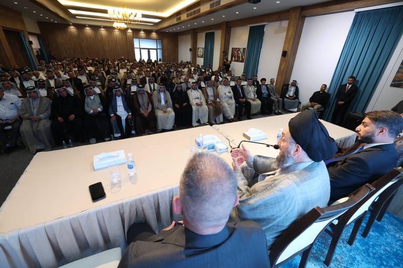 في النجف الأشرف: سماحة السيد الحكيم يلتقي جمعًا من الفلاحين ويبحث معهم واقع القطاع الزراعي واحتياجاته.