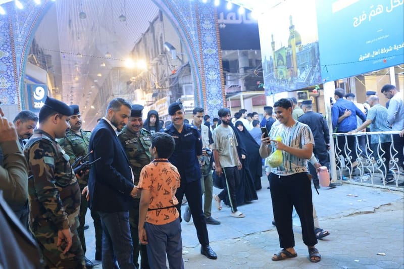 محافظ النجف الأشرف يتابعُ ميدانياً حركةَ الزائرينَ ويطّلعُ على الواقعِ الخدميِّ والأمنيِّ في عيد الغدير الأغر