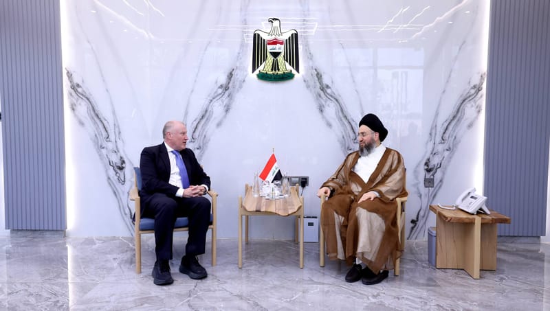 سماحة السيد الحكيم يلتقي السفير الأسترالي ويدعو لإنهاء النزاعات الدائرة في المنطقة
