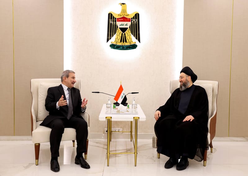 سماحة السيد الحكيم يلتقي وفدًا من حركة التغيير ويدعو لمعالجة المشاكل الاقتصادية