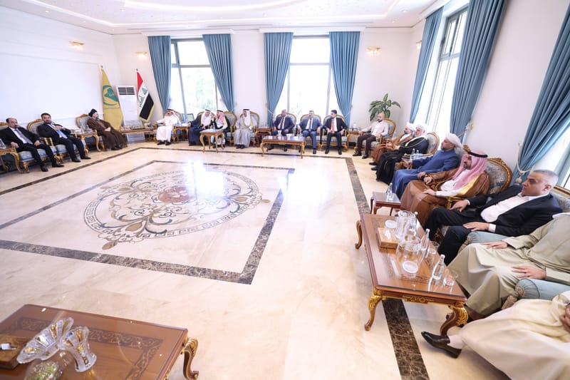 سماحة السيد الحكيم يزور مضيف رئيس مؤتمر صحوة العراق الشيخ أحمد أبو ريشة ويلتقي عددًا من رجال الدين والشيوخ والوجهاء