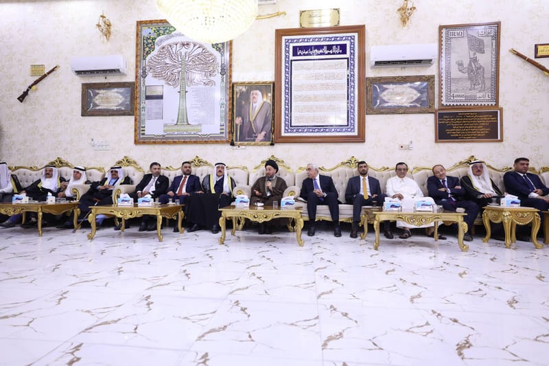 سماحة السيد الحكيم يلتقي جمعًا من شيوخ ووجهاء جزيرة الخالدية في الأنبار