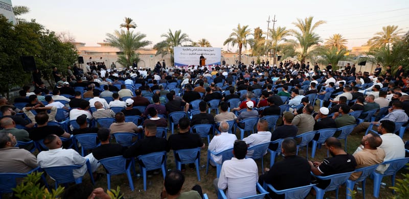 سماحة السيد الحكيم يلتقي جمعا غفيرا من شيوخ ووجهاء التاجي والطارمية في بغداد