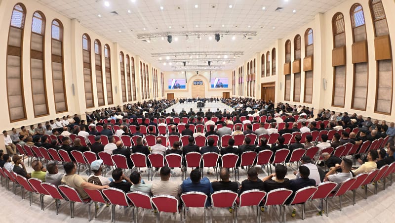 سماحة السيد الحكيم يلتقي جمعا من القيادات التنظيمية في بابل