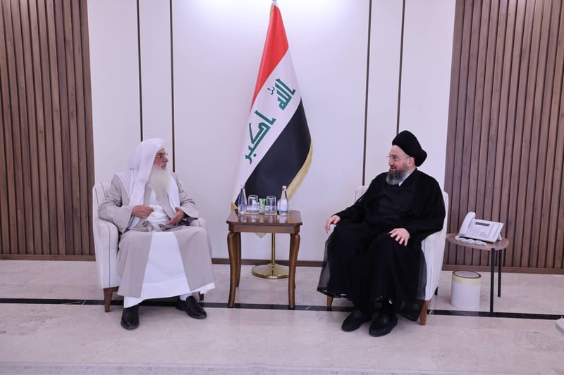 سماحة السيد الحكيم يستقبل رئيس طائفة الصابئة المندائيين