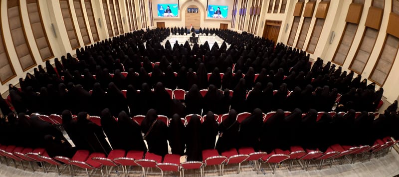 سماحة السيد الحكيم يلتقي جمعًا من القيادات النسوية في واسط