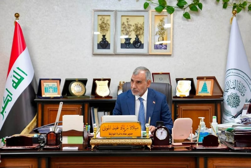 وزير المالية يجري زيارة إلى دائرة الموازنة لمتابعة إعداد الموازنة العامة