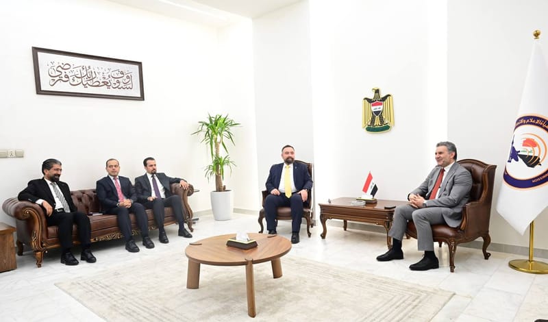 رئيس الجهاز التنفيذي لهيأة الإعلام يستقبل وزير النقل والاتصالات في إقليم كردستان