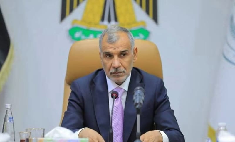 وزير المالية فالح الساري: رواتب الموظفين مؤمّنة بالكامل ولا نية لتوزيعها كل 45 يوماً.