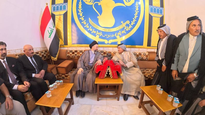 سماحة السيد الحكيم يلتقي جمعا من شيوخ الديوانية في  مضيف الشيخ علي راضي آل جزار الخالدي