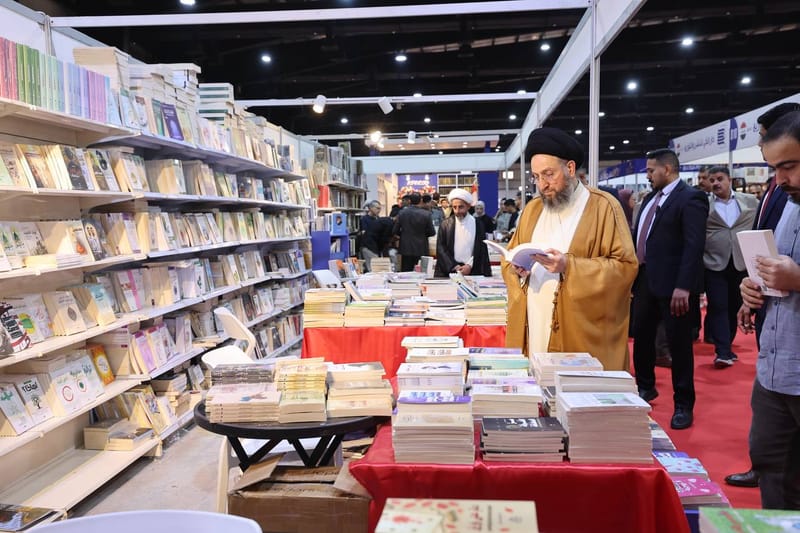 سماحة السيد الحكيم يزور معرض بغداد الدولي للكتاب بدورته السابعة والعشرين