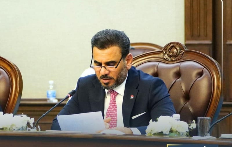 النائب علي شداد يطمئن متعاقدي تربية البصرة: وظائفكم مؤمنة بالكامل