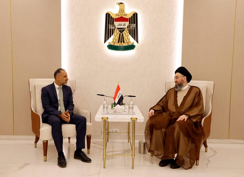 سماحة السيد الحكيم يستقبل السفير البريطاني ويبحث معه العلاقات الثنائية وتطورات المنطقة
