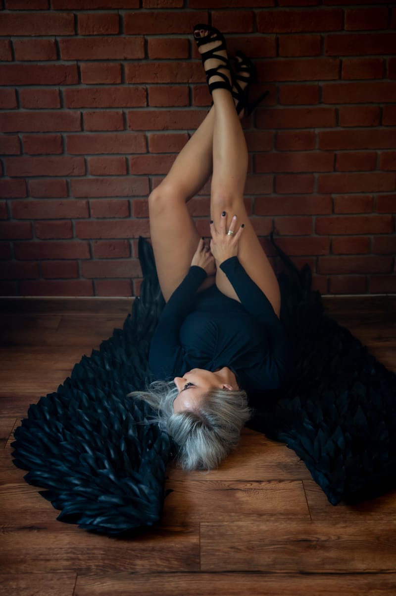 Kobiece sesje zdjęciowe w studio – odkryj swoją siłę i piękno