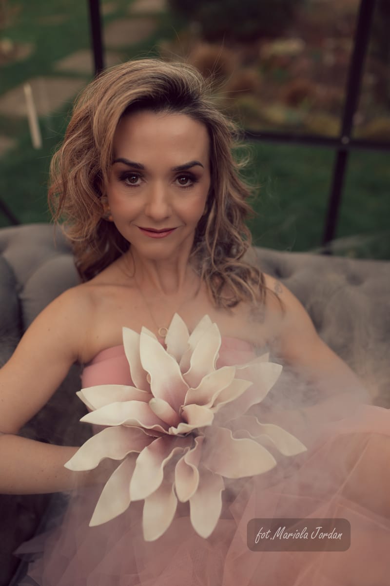 Magiczna szklarnia – kobiecość wśród zieleni