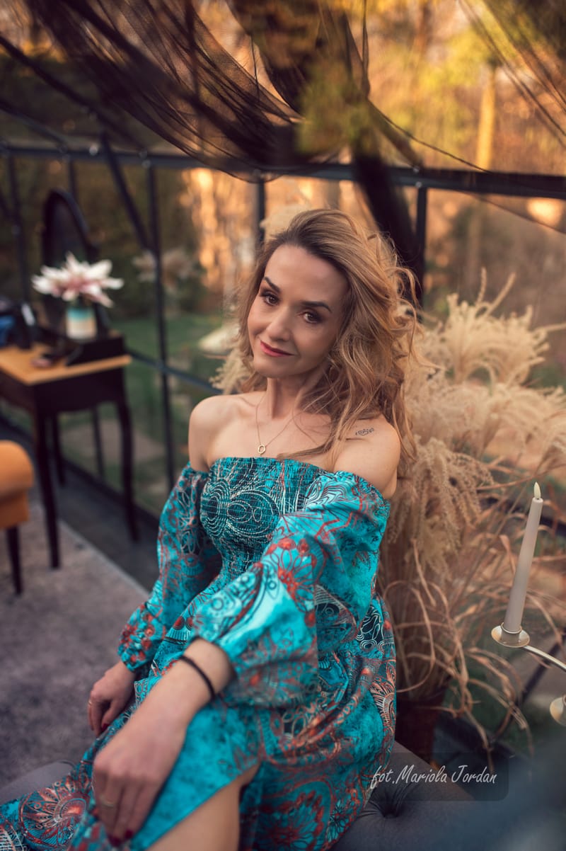 Magiczna szklarnia – kobiecość wśród zieleni