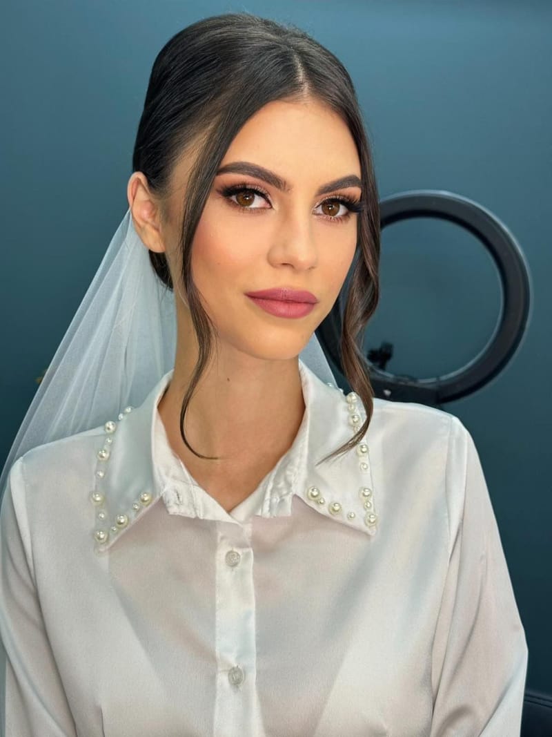 BRIDAL LOOK