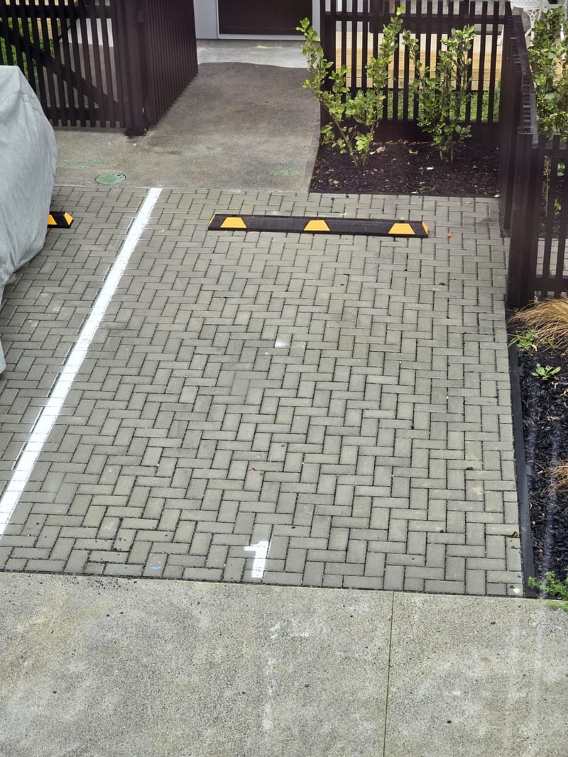 1/51 Point England Road, Point England