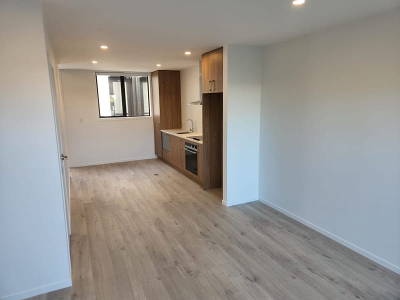 23/35 Convoy Lane, Otahuhu, NZ 1062 - Modern 2 bed 2 bath ensuite with parking