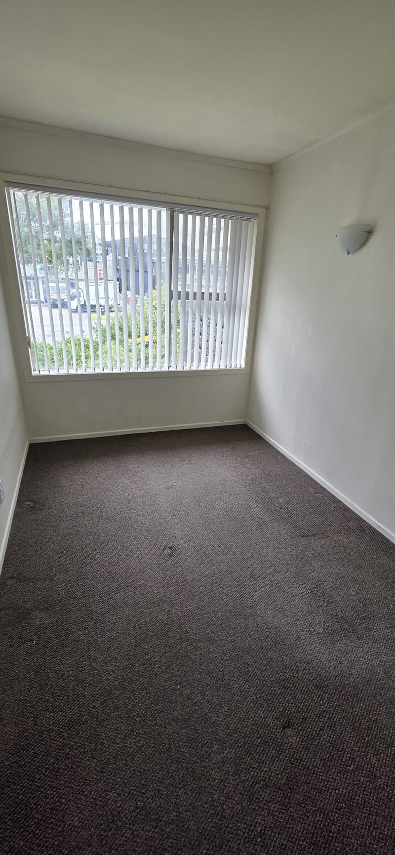 3 bed 1 bath with parking water and lawns